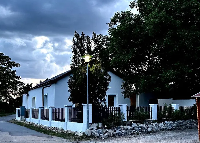 Familien Haus Διαμέρισμα Neudorf bei Staatz